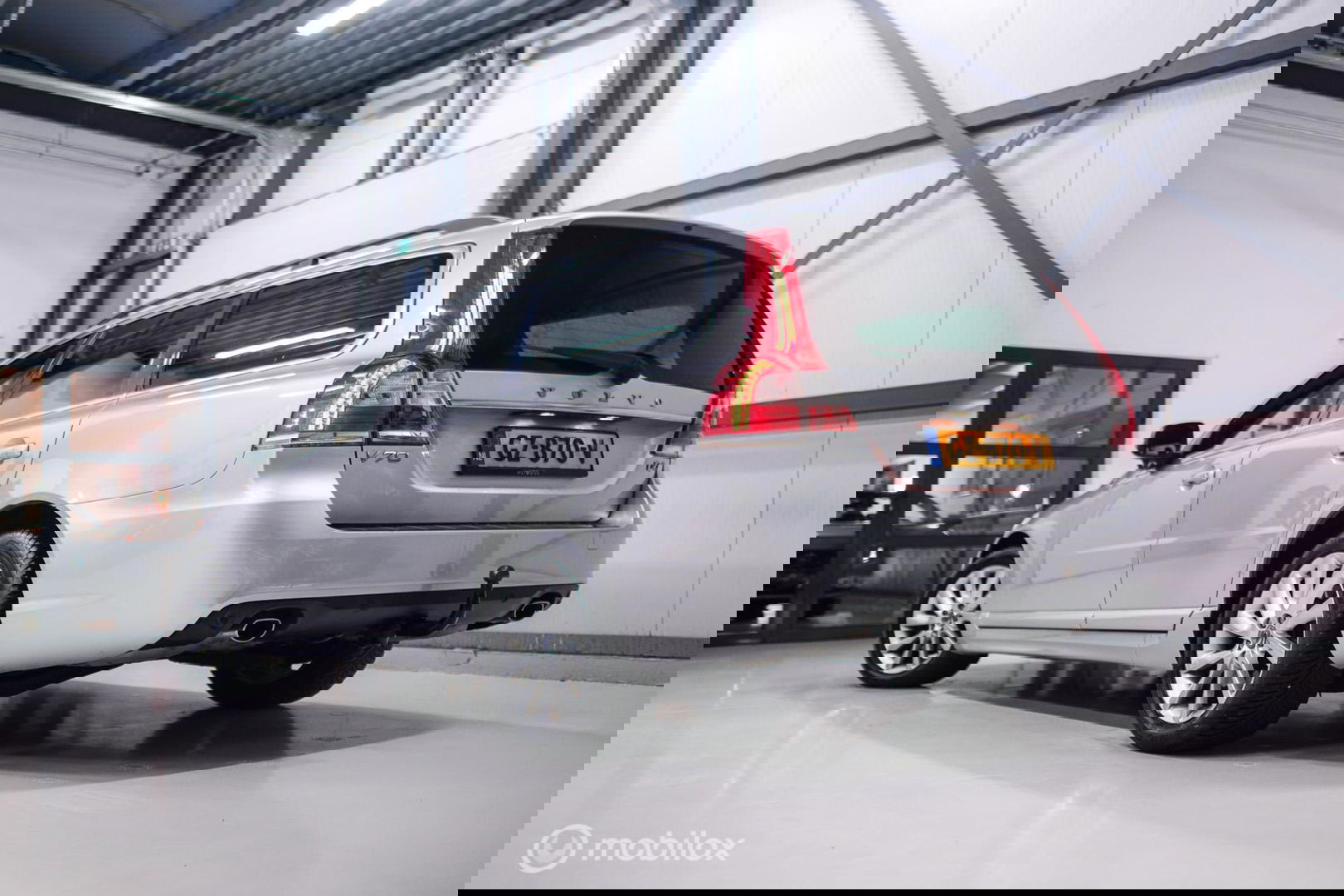 Volvo V70 2.0 D4 Summum | Adaptive | Blis | Schuifdak | Trekhaak | Dealer onderhouden | Leder | Memory | Lane assist |