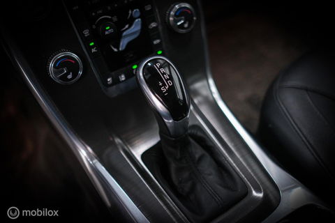 Volvo V70 2.0 D4 Summum | Adaptive | Blis | Schuifdak | Trekhaak | Dealer onderhouden | Leder | Memory | Lane assist |