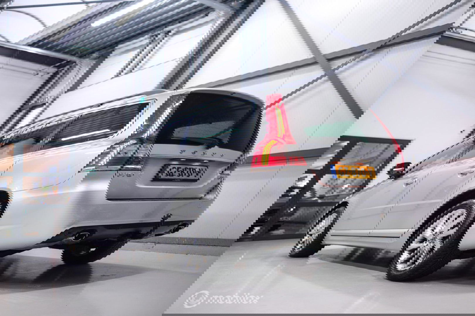 Volvo V70 2.0 D4 Summum | Adaptive | Blis | Schuifdak | Trekhaak | Dealer onderhouden | Leder | Memory | Lane assist |