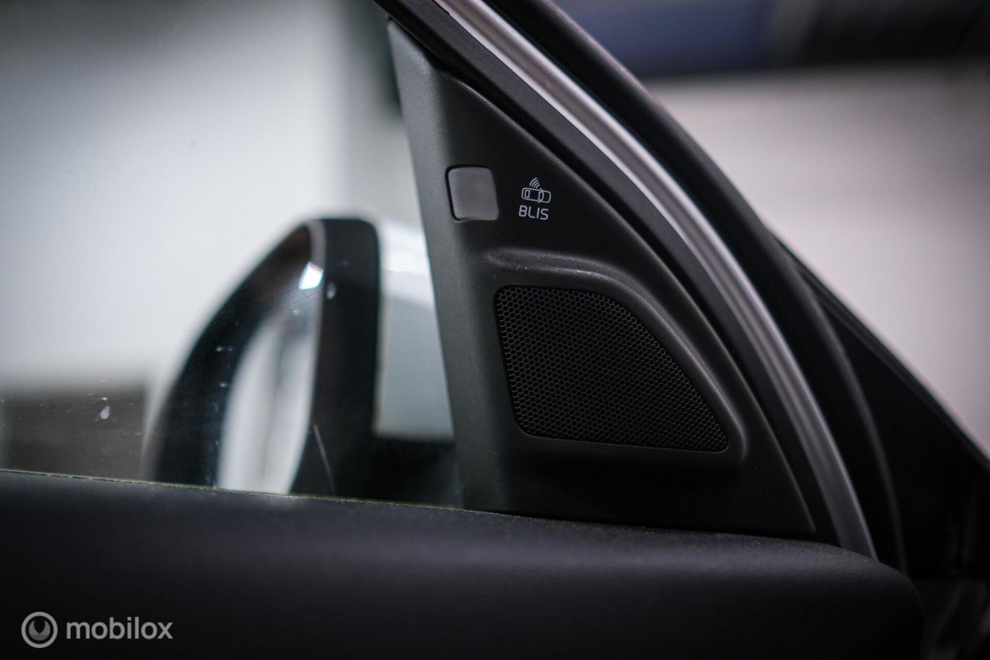 Volvo V70 2.0 D4 Summum | Adaptive | Blis | Schuifdak | Trekhaak | Dealer onderhouden | Leder | Memory | Lane assist |