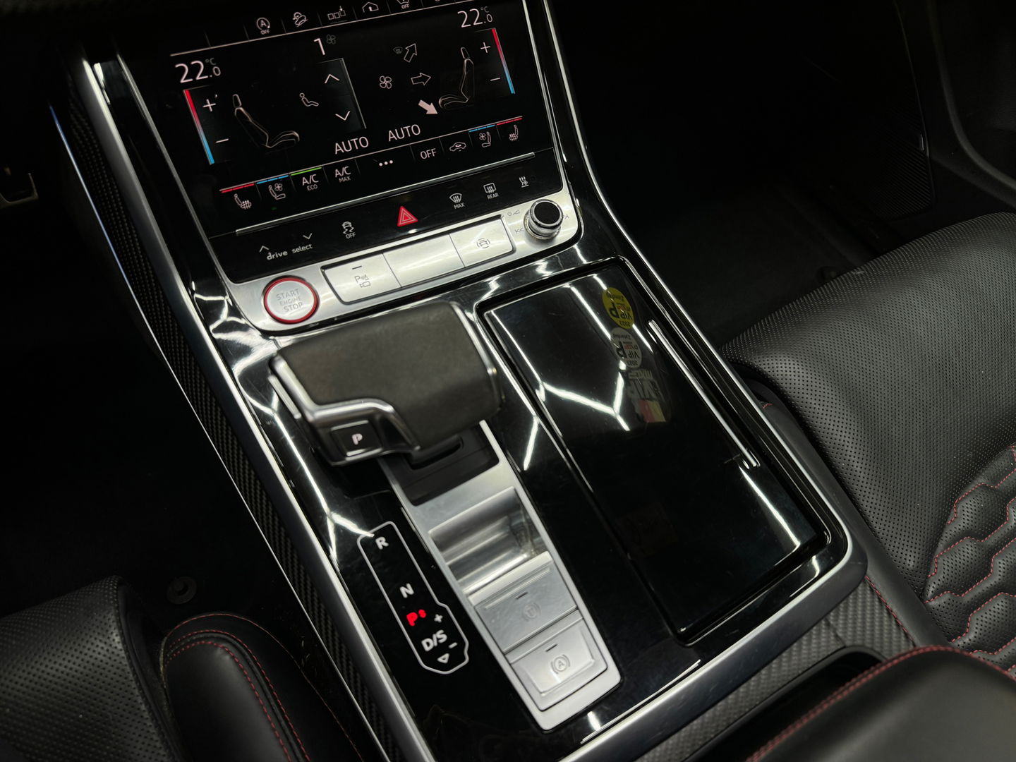 Audi RSQ8 4.0 TFSI quattro Pano|Ceramic|HuD|B&O|Trekhaak|VOL