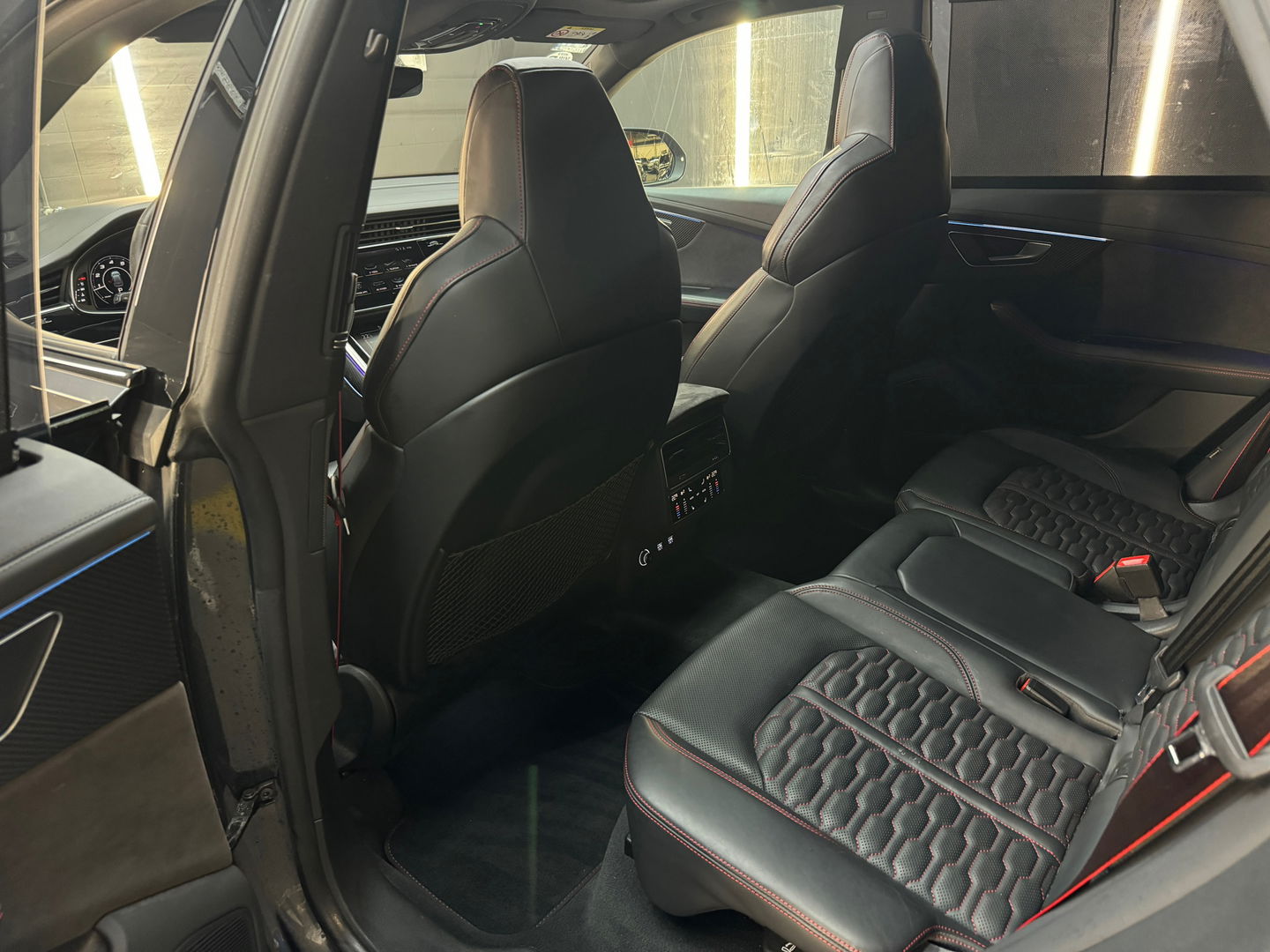 Audi RSQ8 4.0 TFSI quattro Pano|Ceramic|HuD|B&O|Trekhaak|VOL