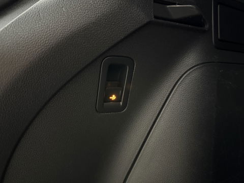 Volkswagen Tiguan 1.4 TSI eHybrid 225PK R-Line | SOH 93% | Pano | IQ Light | Virtual | Camera | Stuur/Stoelverw. | Adap. Cruise | Carplay | Trekh.