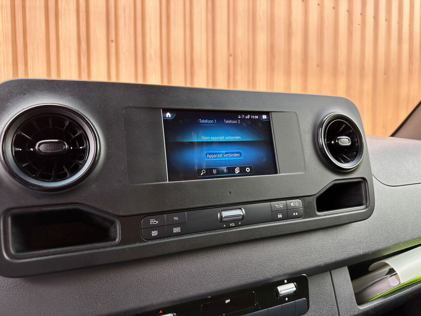 Mercedes-Benz Sprinter 316 2.2 CDI L3H2 DC EURO VI-D | Cruise Control | Achteruitrijcamera | Ex. BTW | Parkeersensoren | Apple Carplay | Android Auto | Airconditioning