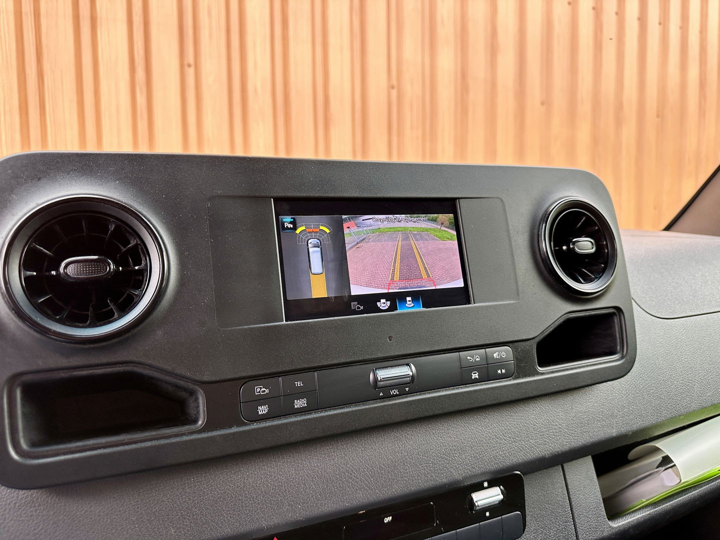 Mercedes-Benz Sprinter 316 2.2 CDI L3H2 DC EURO VI-D | Cruise Control | Achteruitrijcamera | Ex. BTW | Parkeersensoren | Apple Carplay | Android Auto | Airconditioning