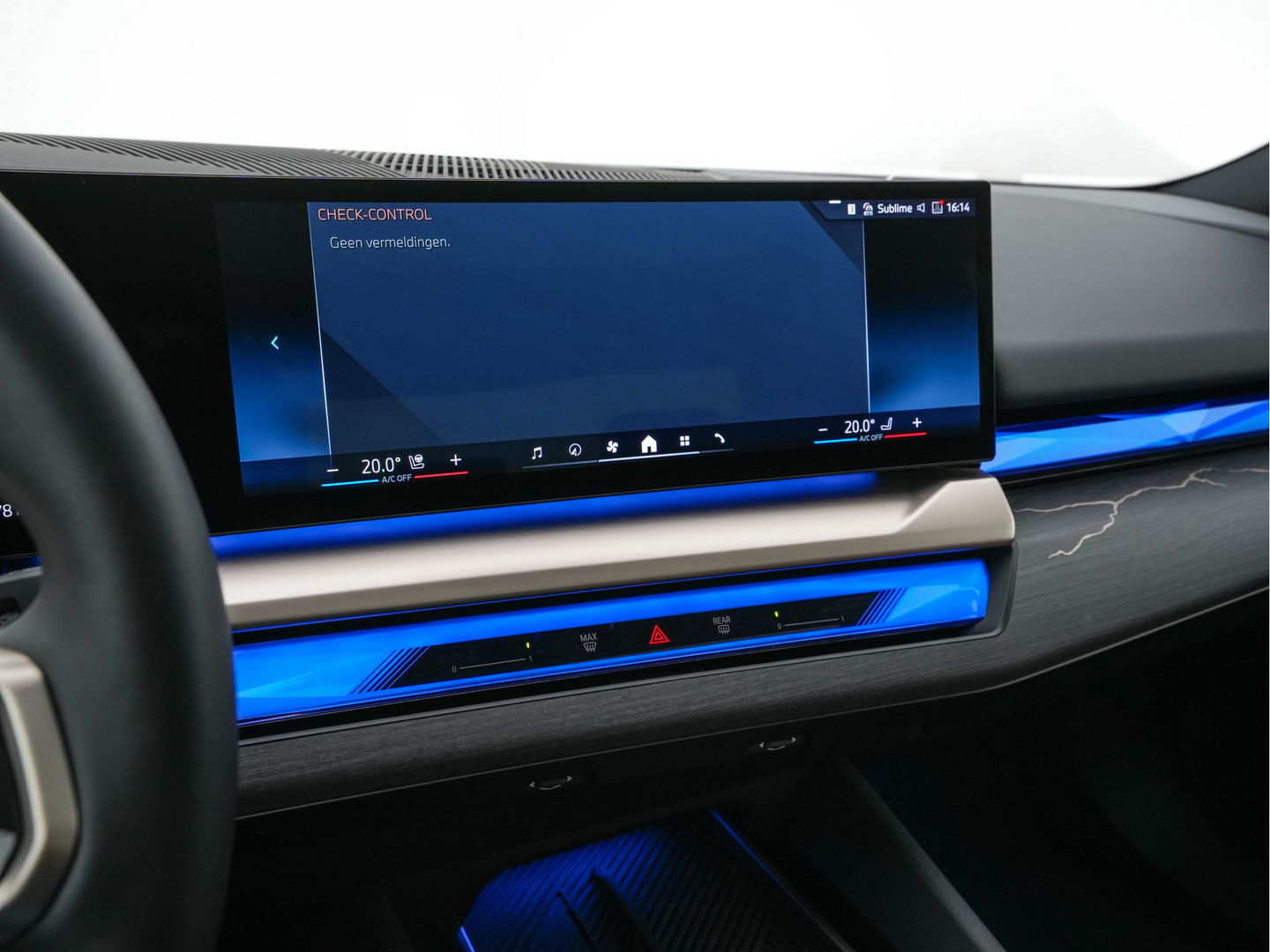 BMW i5 eDrive 40 M-Sport 84 kWh [ 3-Fase ] { SOH-96% } (INCL-BTW) *PANO | HEAD-UP | TWO-TONE-LUXURY-LEATHER | FULL-LED | BLIND-SPOT | HARMAN-KARDON-SURROUND | COMFORTSEATS |  WIDESCREEN-DIGICOCKPIT | AMBIENT-LIGHT | KEYLESS | TOPVIEW | DAB | ...