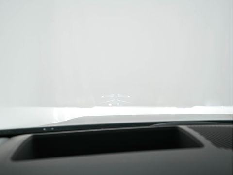 BMW i5 eDrive 40 M-Sport 84 kWh [ 3-Fase ] { SOH-96% } (INCL-BTW) *PANO | HEAD-UP | TWO-TONE-LUXURY-LEATHER | FULL-LED | BLIND-SPOT | HARMAN-KARDON-SURROUND | COMFORTSEATS |  WIDESCREEN-DIGICOCKPIT | AMBIENT-LIGHT | KEYLESS | TOPVIEW | DAB | ...