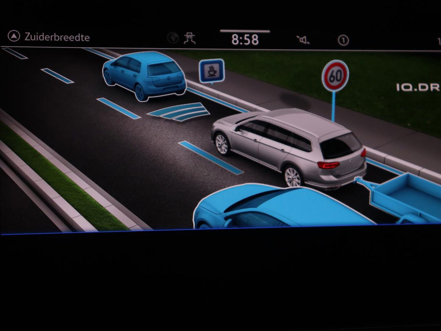 Volkswagen Passat 1.5 TSI R-Line | Panoramadak | Trekhaak | Matrix LED | Stoelverwarming | Adaptive cruise | Leder/Alcantara | Camera | Carplay | Keyless | Climate control | Parkeerhulp