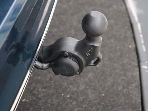 Volkswagen Passat 1.5 TSI R-Line | Panoramadak | Trekhaak | Matrix LED | Stoelverwarming | Adaptive cruise | Leder/Alcantara | Camera | Carplay | Keyless | Climate control | Parkeerhulp