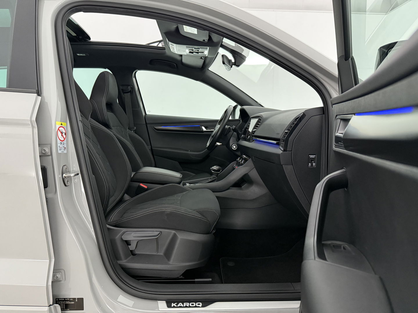 Škoda Karoq 1.5 TSI ACT 150PK Sportline | Pano | Sfeerverl. | Stoel/Stuurverw. | Camera | Virtual | Carplay