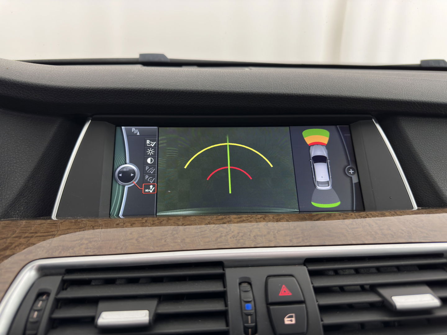 BMW 5 Serie Gran Turismo 530d High Executive Aut. *PANO | LUXURY-LEATHER | NAVI-FULLMAP | BI-XENON | CRUISE | HIFI-SOUND | HEATED-COMFORTSEATS | AMBIENT-LIGHT | CAMERA | PDC | TOWBAR | WOODEN-INLAY |  20'' ALU*