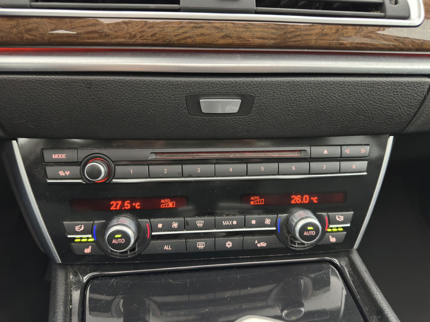 BMW 5 Serie Gran Turismo 530d High Executive Aut. *PANO | LUXURY-LEATHER | NAVI-FULLMAP | BI-XENON | CRUISE | HIFI-SOUND | HEATED-COMFORTSEATS | AMBIENT-LIGHT | CAMERA | PDC | TOWBAR | WOODEN-INLAY |  20'' ALU*