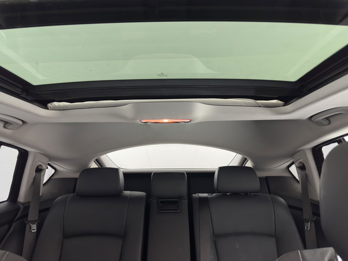 BMW 5 Serie Gran Turismo 530d High Executive Aut. *PANO | LUXURY-LEATHER | NAVI-FULLMAP | BI-XENON | CRUISE | HIFI-SOUND | HEATED-COMFORTSEATS | AMBIENT-LIGHT | CAMERA | PDC | TOWBAR | WOODEN-INLAY |  20'' ALU*