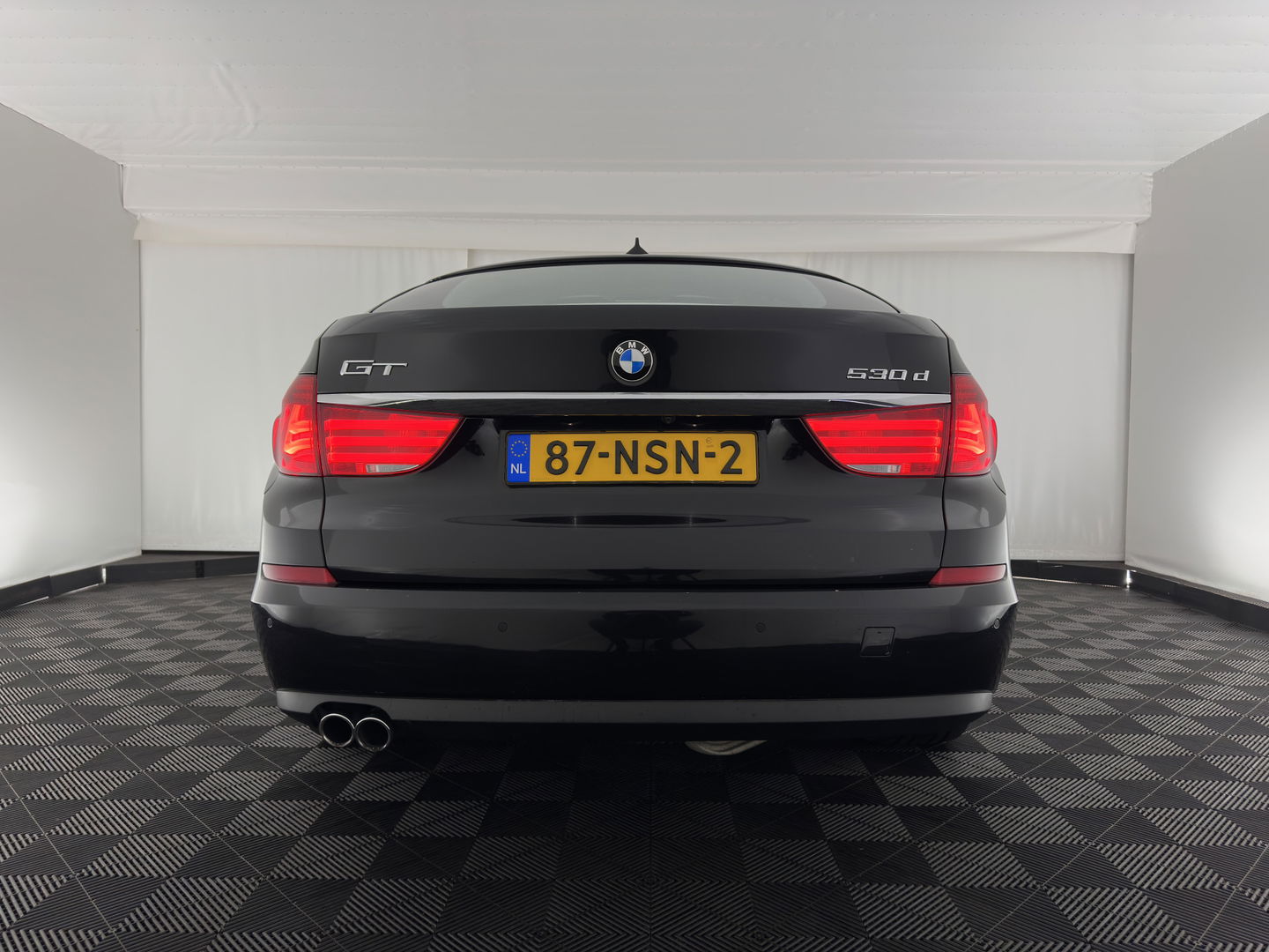 BMW 5 Serie Gran Turismo 530d High Executive Aut. *PANO | LUXURY-LEATHER | NAVI-FULLMAP | BI-XENON | CRUISE | HIFI-SOUND | HEATED-COMFORTSEATS | AMBIENT-LIGHT | CAMERA | PDC | TOWBAR | WOODEN-INLAY |  20'' ALU*