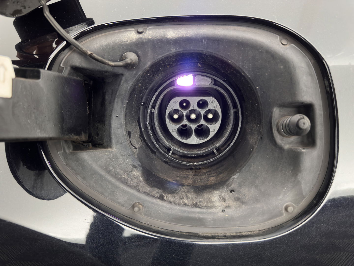 Volvo V60 2.4 D6 AWD Plug-In Hybrid Summum ( Plug-In ) Aut. * LUXURY-LEATHER | PREMIUM-SOUND-AUDIO | NAVI-FULLMAP | BI-XENON |  MEMORY-PACK | CRUISE | HEATED-SPORTSEATS | TOWBAR | 17"ALU*