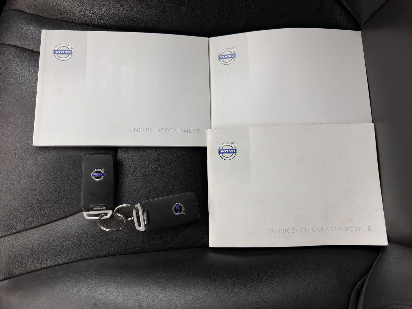 Volvo V60 2.4 D6 AWD Plug-In Hybrid Summum ( Plug-In ) Aut. * LUXURY-LEATHER | PREMIUM-SOUND-AUDIO | NAVI-FULLMAP | BI-XENON |  MEMORY-PACK | CRUISE | HEATED-SPORTSEATS | TOWBAR | 17"ALU*