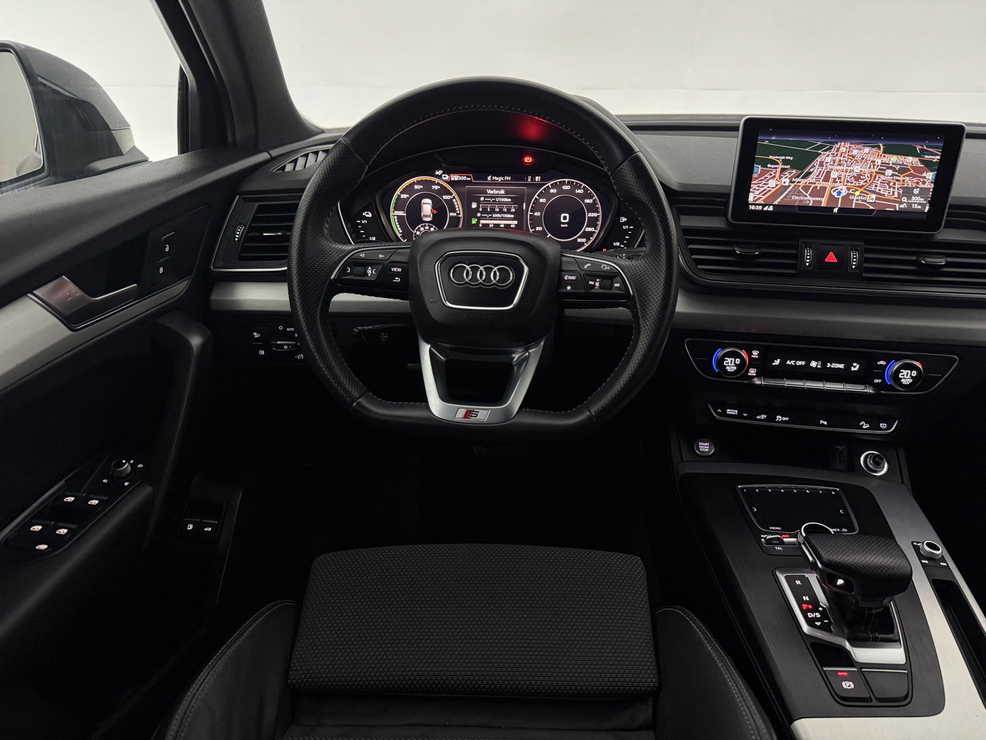 Audi Q5 55 TFSI e Quattro S-line Competition | Camera | LED | Virtual | Adap. Cruise | Carplay | Parkeersens.