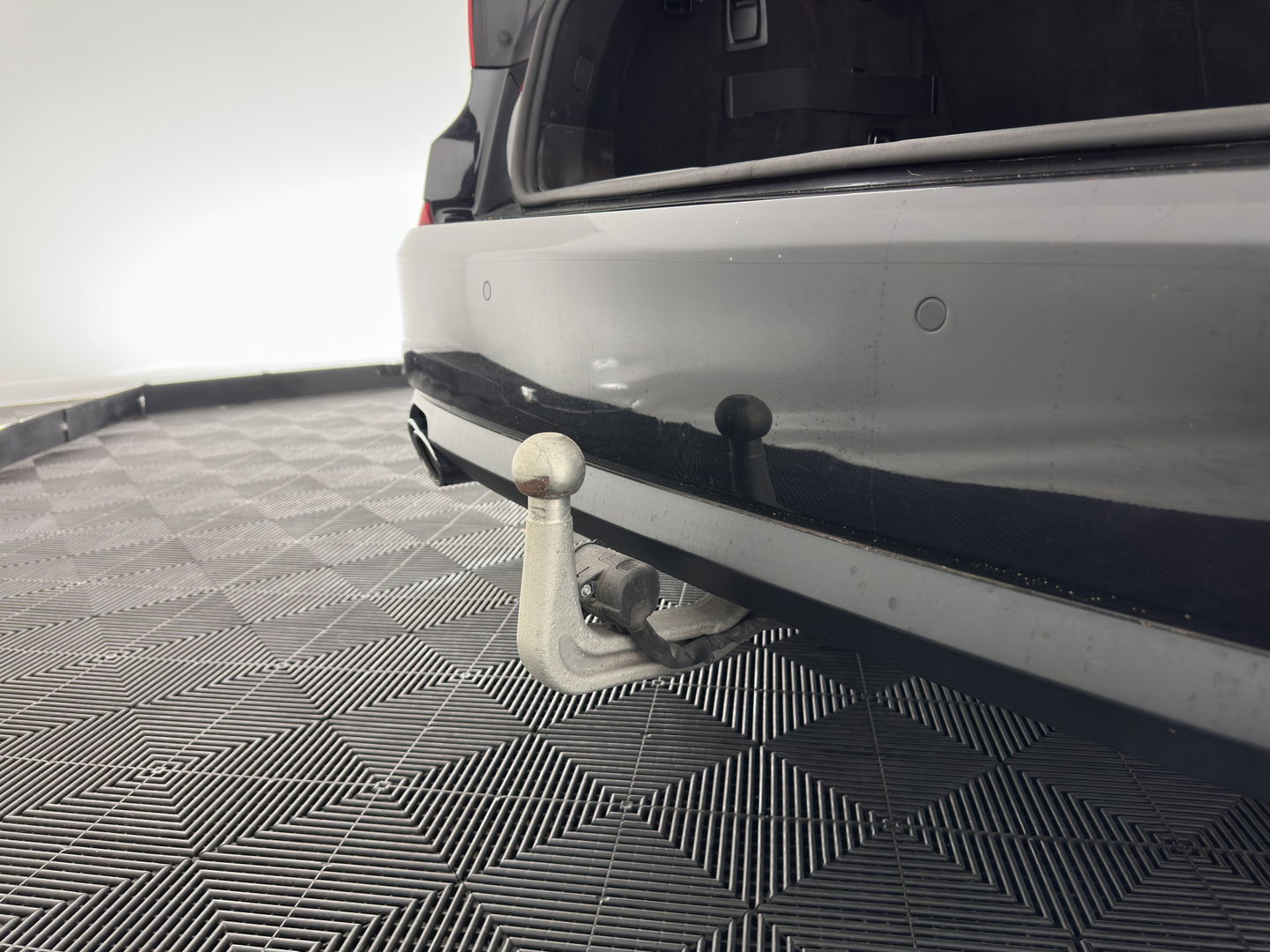 BMW 5 Serie Gran Turismo 530d High Executive Aut. *PANO | LUXURY-LEATHER | NAVI-FULLMAP | BI-XENON | CRUISE | HIFI-SOUND | HEATED-COMFORTSEATS | AMBIENT-LIGHT | CAMERA | PDC | TOWBAR | WOODEN-INLAY |  20'' ALU*