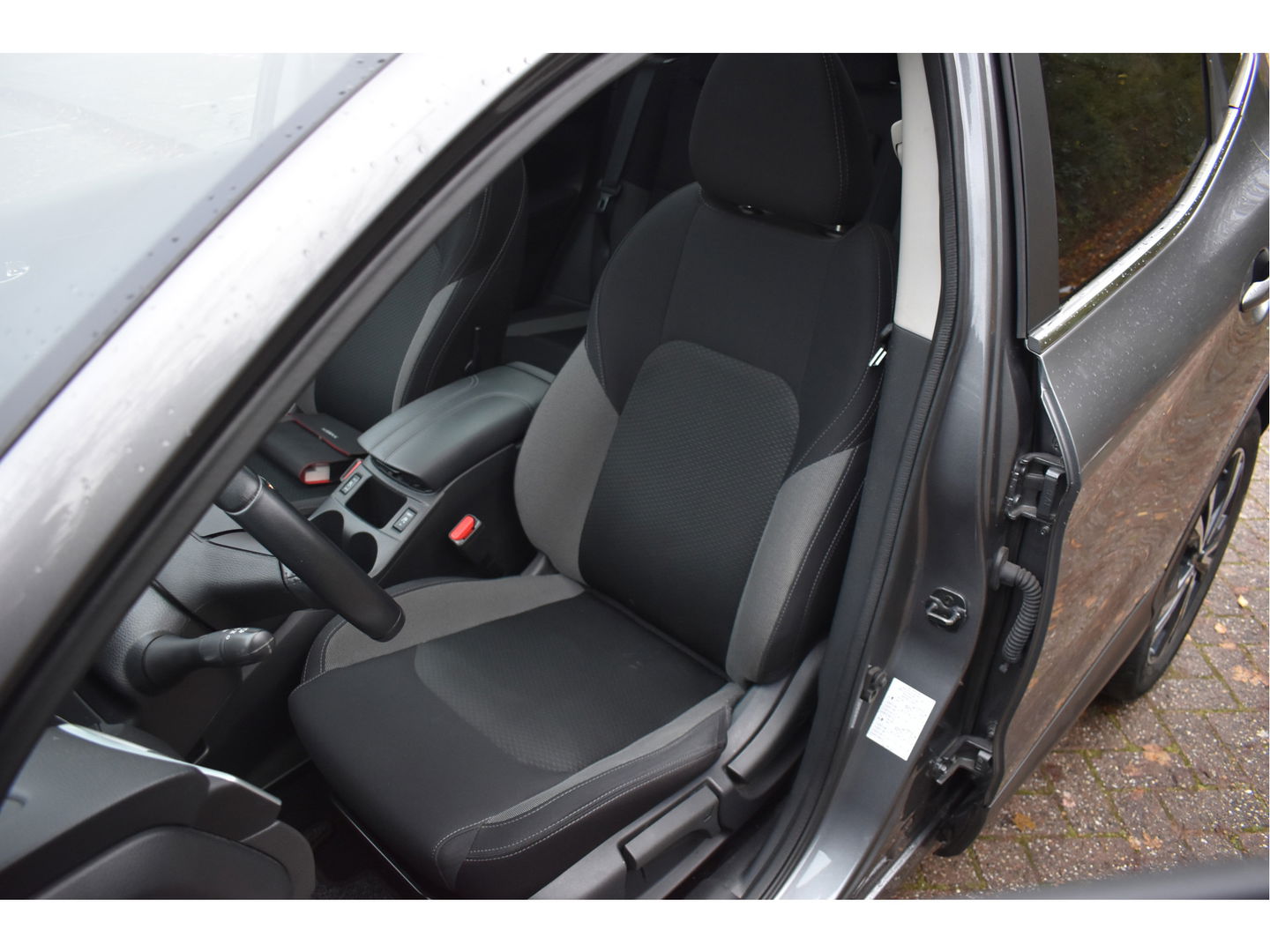 Nissan QASHQAI 1.3 DIG-T N-Connecta 160 pk | Keyless | 360 gr.camera | Carplay | Pano.dak | Stoelverwarming | Vol