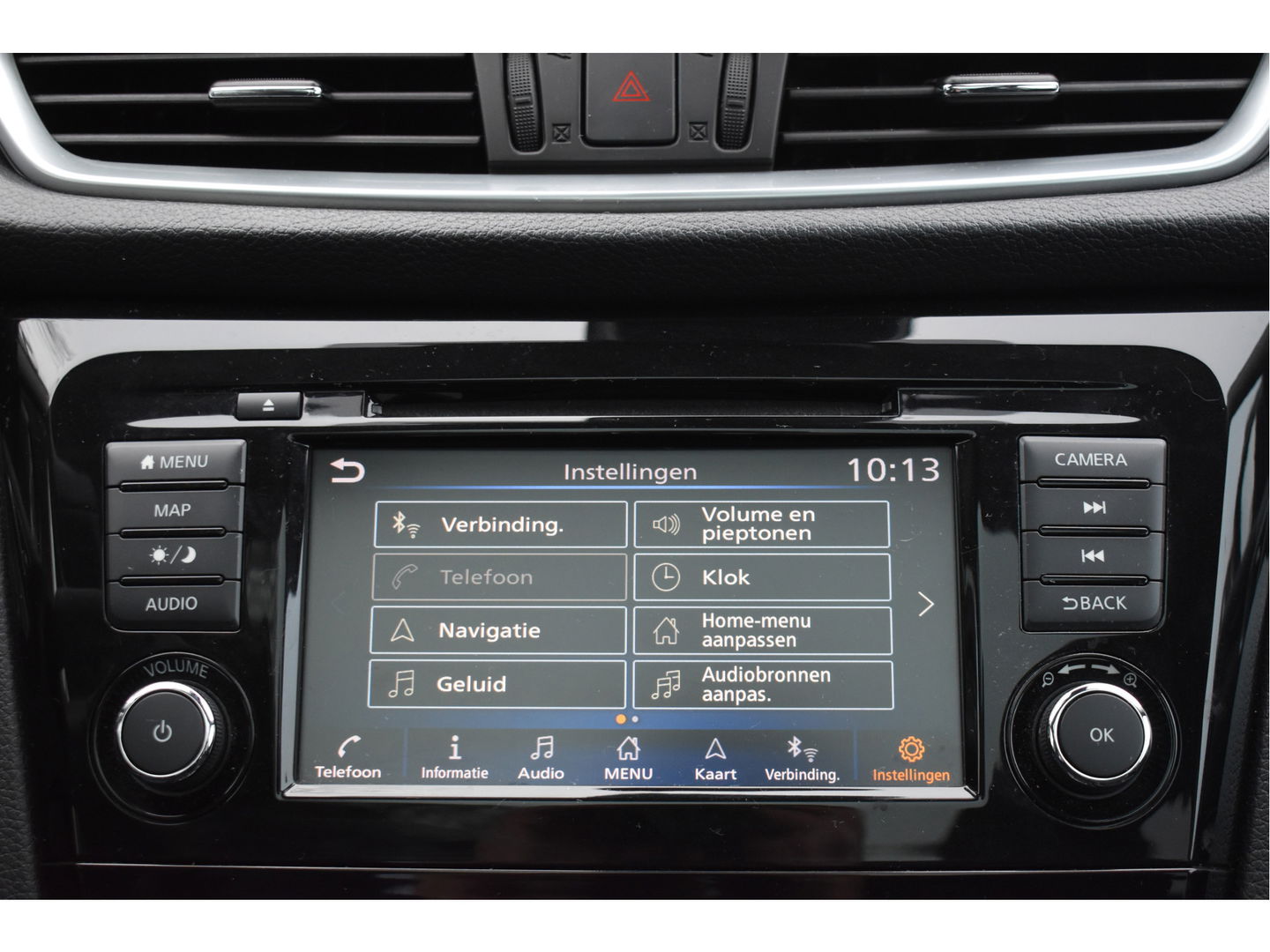 Nissan QASHQAI 1.3 DIG-T N-Connecta 160 pk | Keyless | 360 gr.camera | Carplay | Pano.dak | Stoelverwarming | Vol