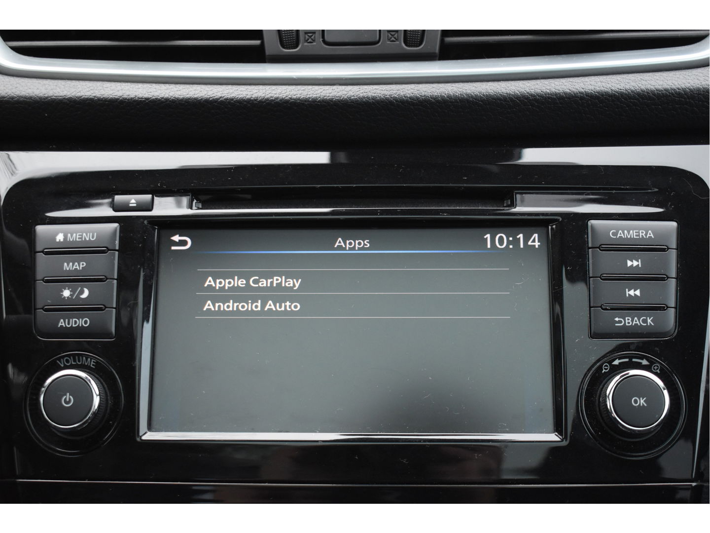 Nissan QASHQAI 1.3 DIG-T N-Connecta 160 pk | Keyless | 360 gr.camera | Carplay | Pano.dak | Stoelverwarming | Vol