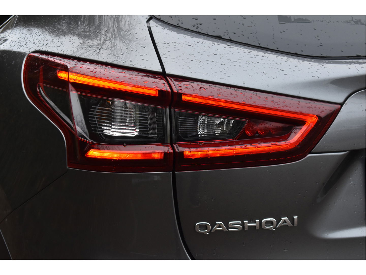 Nissan QASHQAI 1.3 DIG-T N-Connecta 160 pk | Keyless | 360 gr.camera | Carplay | Pano.dak | Stoelverwarming | Vol