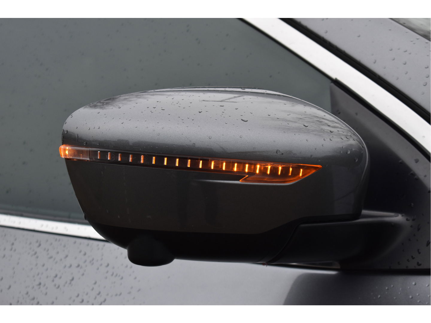 Nissan QASHQAI 1.3 DIG-T N-Connecta 160 pk | Keyless | 360 gr.camera | Carplay | Pano.dak | Stoelverwarming | Vol