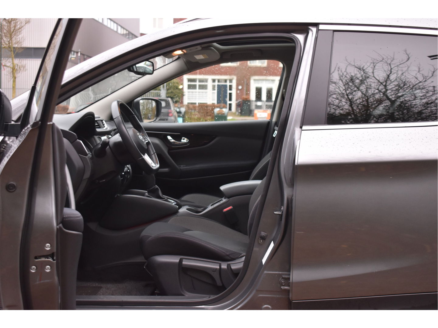 Nissan QASHQAI 1.3 DIG-T N-Connecta 160 pk | Keyless | 360 gr.camera | Carplay | Pano.dak | Stoelverwarming | Vol