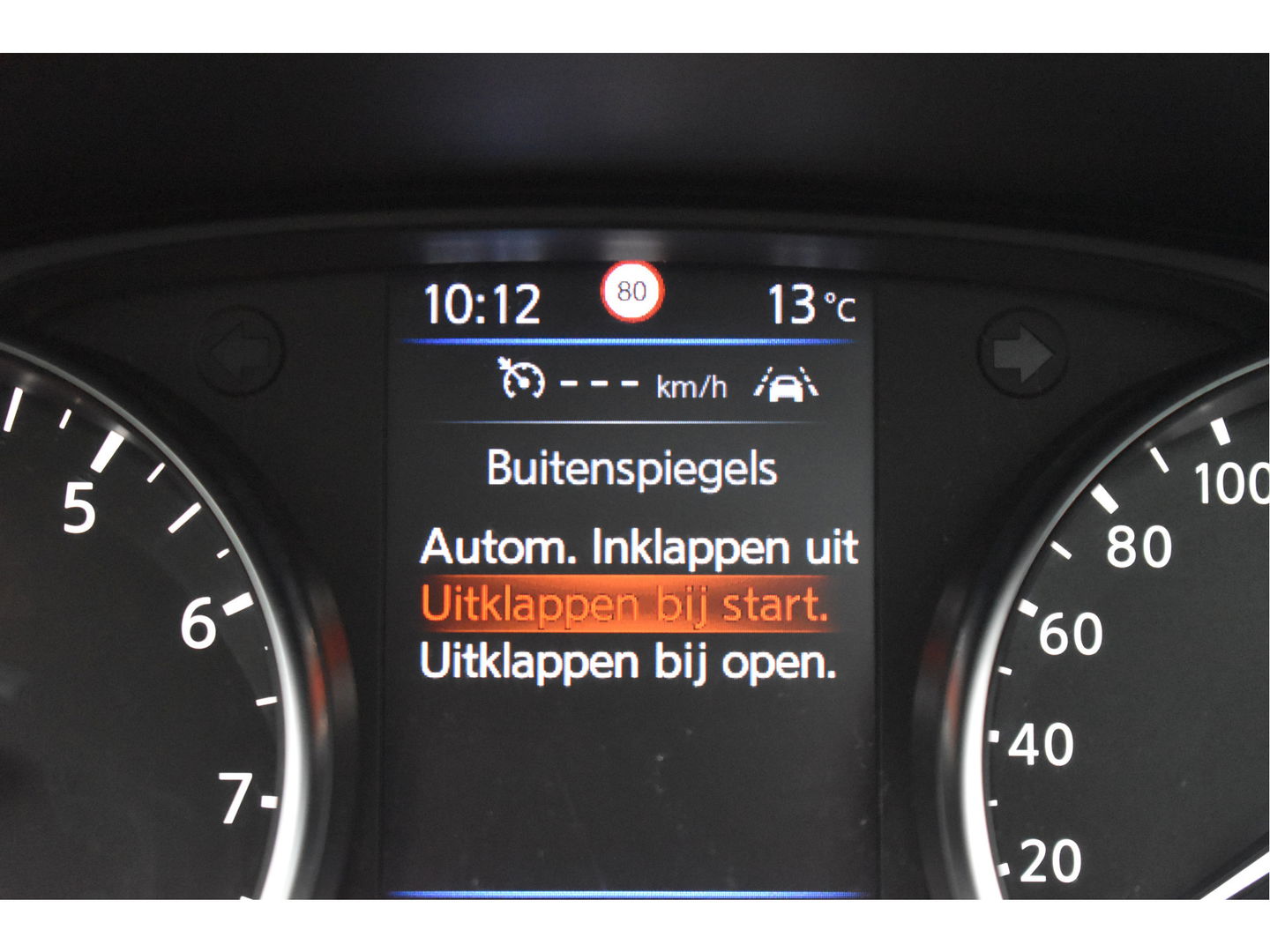 Nissan QASHQAI 1.3 DIG-T N-Connecta 160 pk | Keyless | 360 gr.camera | Carplay | Pano.dak | Stoelverwarming | Vol
