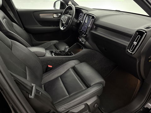 Volvo XC40 1.5 T2 R-Design | Virtual | Camera | Sfeer | Adap. Cruise | Carplay | Keyless | NAP