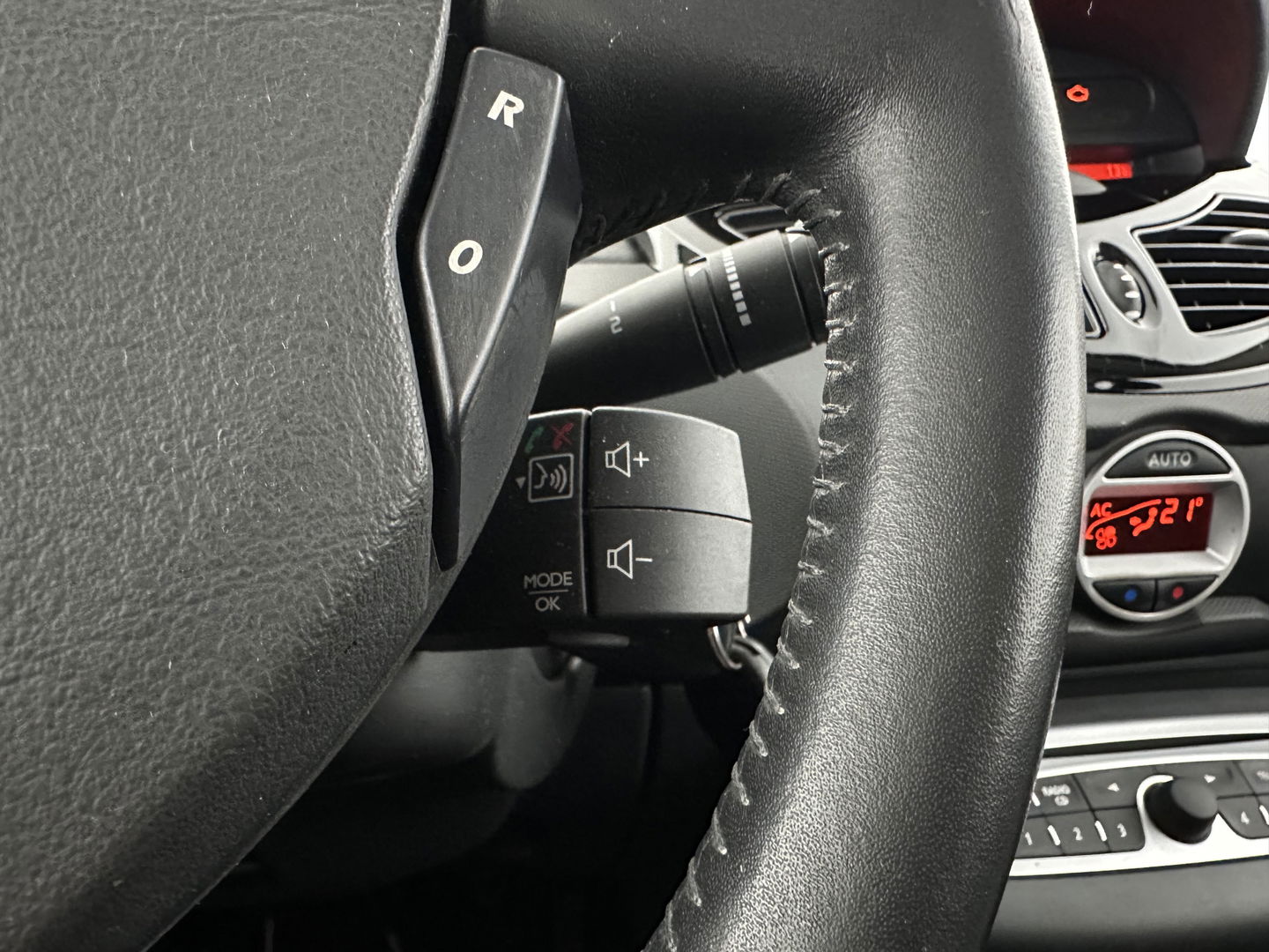 Renault Twingo 1.2 16V Dynamique *CLIMATE CONTROL | CRUISE | RADIO-CD/MP3 | COMFORTSEATS*