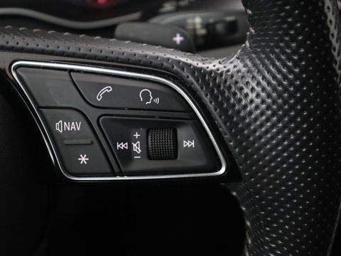 Audi A5 2.0 TFSI MHEV Sport S-line Edition | Panoramadak | Leder | Stoelverwarming | Camera | Memory | Navigatie | Full LED | Climate control | Bluetooth | Cruise control