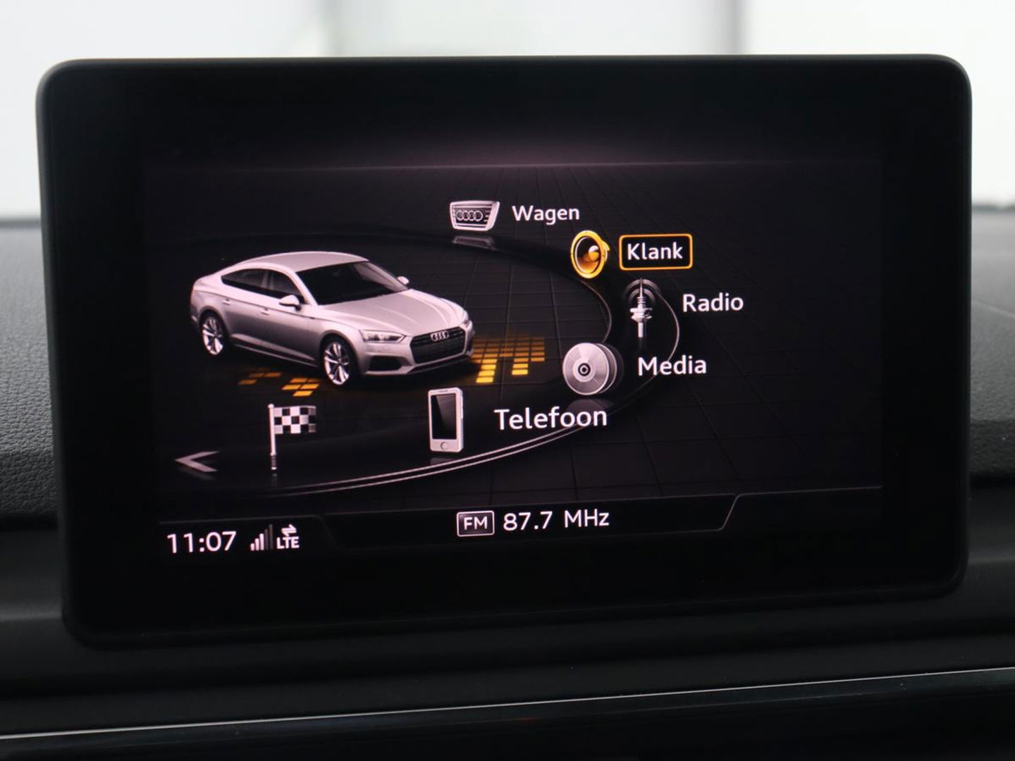 Audi A5 2.0 TFSI MHEV Sport S-line Edition | Panoramadak | Leder | Stoelverwarming | Camera | Memory | Navigatie | Full LED | Climate control | Bluetooth | Cruise control