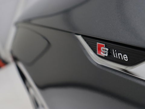 Audi A5 2.0 TFSI MHEV Sport S-line Edition | Panoramadak | Leder | Stoelverwarming | Camera | Memory | Navigatie | Full LED | Climate control | Bluetooth | Cruise control