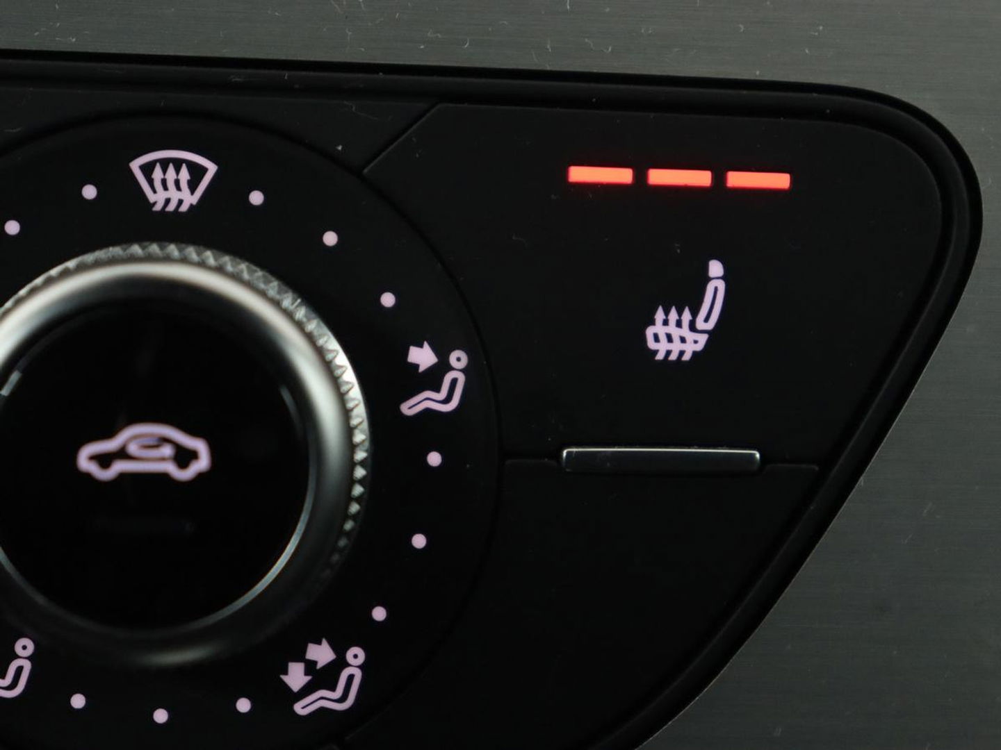 Audi A5 2.0 TFSI MHEV Sport S-line Edition | Panoramadak | Leder | Stoelverwarming | Camera | Memory | Navigatie | Full LED | Climate control | Bluetooth | Cruise control