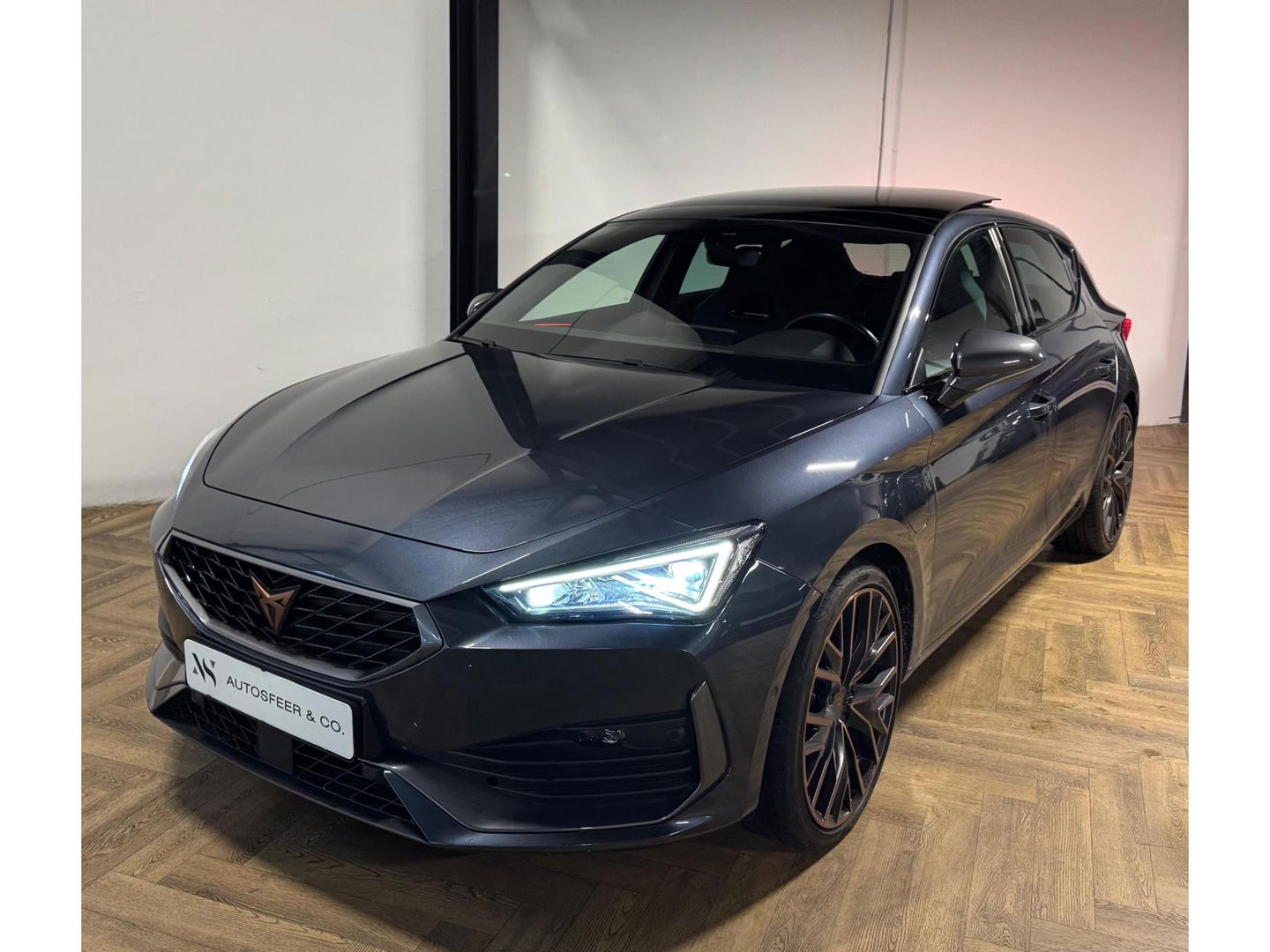 CUPRA Leon 1.4 e-Hybrid VZ Performance PANO KEYLESS VOL'