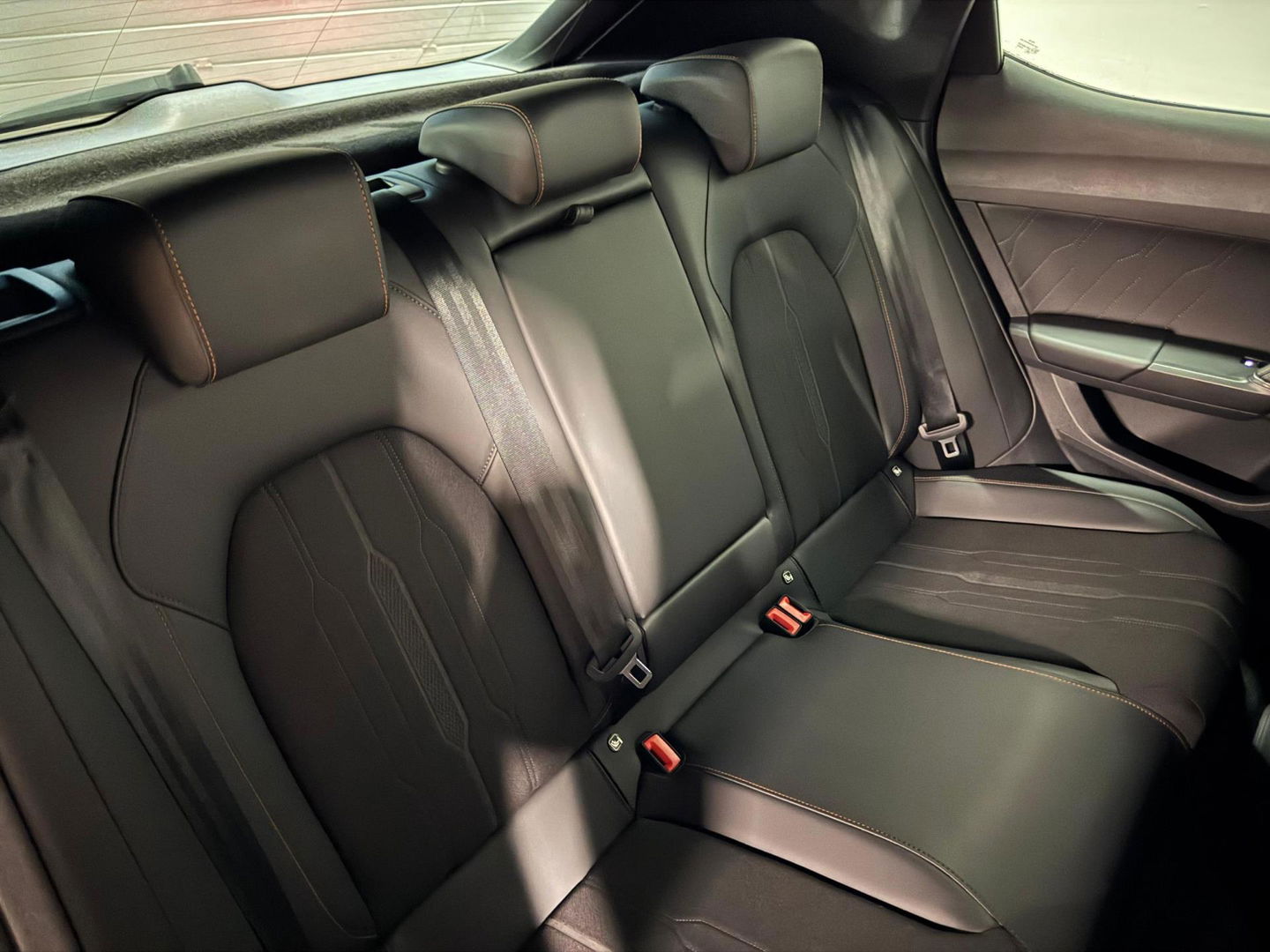 CUPRA Leon 1.4 e-Hybrid VZ Performance PANO KEYLESS VOL'