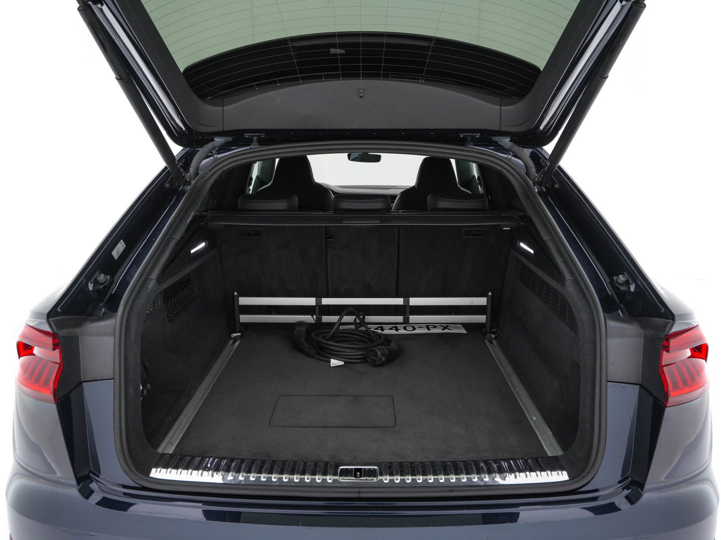 Audi Q8 60 TFSI e quattro Competition (INCL-BTW) *AUT | VOLLEDER | BANG/OLUFSEN-SURROUND | ADAPTIVE-CRUISE | NAVI-FULLMAP | HD-MATRIX-LED | MEMORY-PACK | KEYLESS | CAMERA | VIRTUAL-COCKPIT | AIR-SUPENSION | 21INCH ALU*