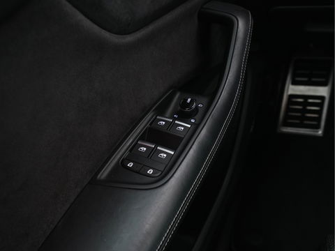 Audi Q8 60 TFSI e quattro Competition (INCL-BTW) *AUT | VOLLEDER | BANG/OLUFSEN-SURROUND | ADAPTIVE-CRUISE | NAVI-FULLMAP | HD-MATRIX-LED | MEMORY-PACK | KEYLESS | CAMERA | VIRTUAL-COCKPIT | AIR-SUPENSION | 21INCH ALU*