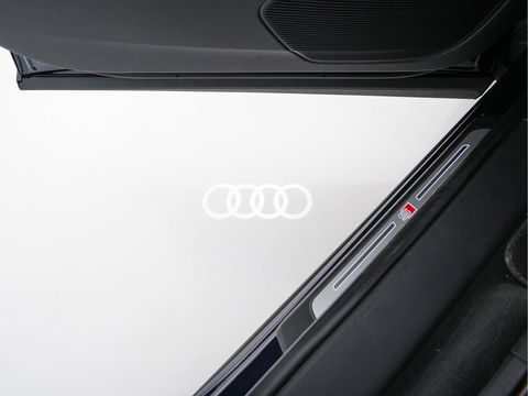 Audi Q8 60 TFSI e quattro Competition (INCL-BTW) *AUT | VOLLEDER | BANG/OLUFSEN-SURROUND | ADAPTIVE-CRUISE | NAVI-FULLMAP | HD-MATRIX-LED | MEMORY-PACK | KEYLESS | CAMERA | VIRTUAL-COCKPIT | AIR-SUPENSION | 21INCH ALU*