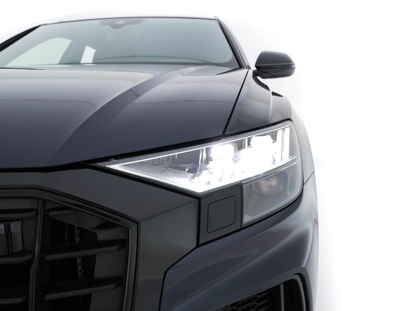 Audi Q8 60 TFSI e quattro Competition (INCL-BTW) *AUT | VOLLEDER | BANG/OLUFSEN-SURROUND | ADAPTIVE-CRUISE | NAVI-FULLMAP | HD-MATRIX-LED | MEMORY-PACK | KEYLESS | CAMERA | VIRTUAL-COCKPIT | AIR-SUPENSION | 21INCH ALU*