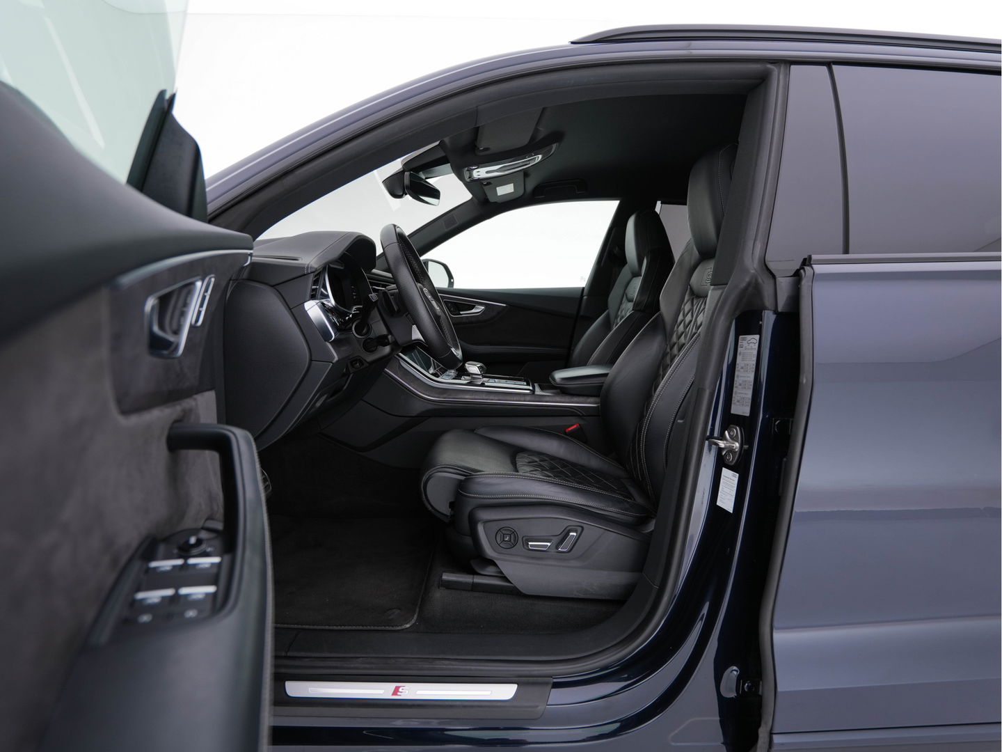 Audi Q8 60 TFSI e quattro Competition (INCL-BTW) *AUT | VOLLEDER | BANG/OLUFSEN-SURROUND | ADAPTIVE-CRUISE | NAVI-FULLMAP | HD-MATRIX-LED | MEMORY-PACK | KEYLESS | CAMERA | VIRTUAL-COCKPIT | AIR-SUPENSION | 21INCH ALU*