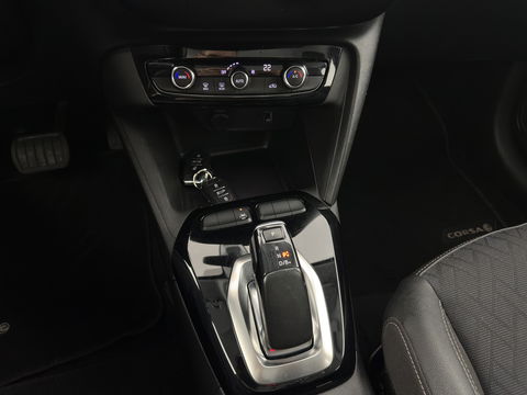 Opel CORSA-E Elegance 50 kWh [3-FASE] {SOH-90%} (INCL-BTW) Aut.*FULL-LED | DIGI-COCKPIT | LEATHER-MICROFIBRE | CARPLAY | CAMERA | ECC | KEYLESS | CRUISE | DAB | 16'' ALU*