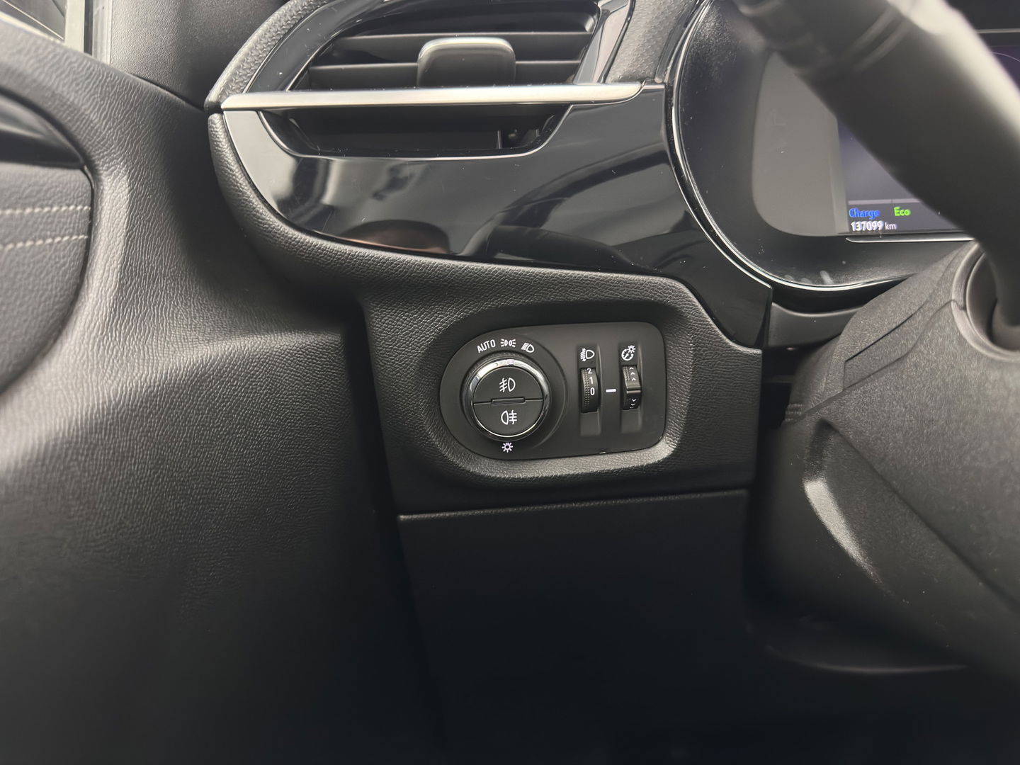 Opel CORSA-E Elegance 50 kWh [3-FASE] {SOH-90%} (INCL-BTW) Aut.*FULL-LED | DIGI-COCKPIT | LEATHER-MICROFIBRE | CARPLAY | CAMERA | ECC | KEYLESS | CRUISE | DAB | 16'' ALU*