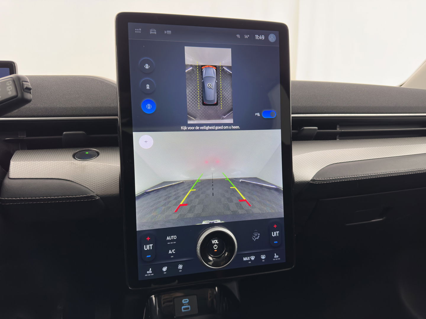 Ford Mustang Mach-E RWD 75 kWh [3-Fase ] {SOH-90%} (INCL-BTW) Aut.*LUXURY-LEATHER | FULL-LED | DAB | DIGI-COCKPIT | KEYLESS | NAVI-FULLMAP | CARPLAY | HEATED-COMFORTSEATS | TOPVIEW |  ADAPTIVE-CRUISE | PRIVACY-GLASS | 18'' ALU*