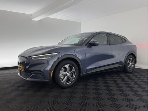 Ford Mustang Mach-E RWD 75 kWh [3-Fase ] {SOH-90%} (INCL-BTW) Aut.*LUXURY-LEATHER | FULL-LED | DAB | DIGI-COCKPIT | KEYLESS | NAVI-FULLMAP | CARPLAY | HEATED-COMFORTSEATS | TOPVIEW |  ADAPTIVE-CRUISE | PRIVACY-GLASS | 18'' ALU*