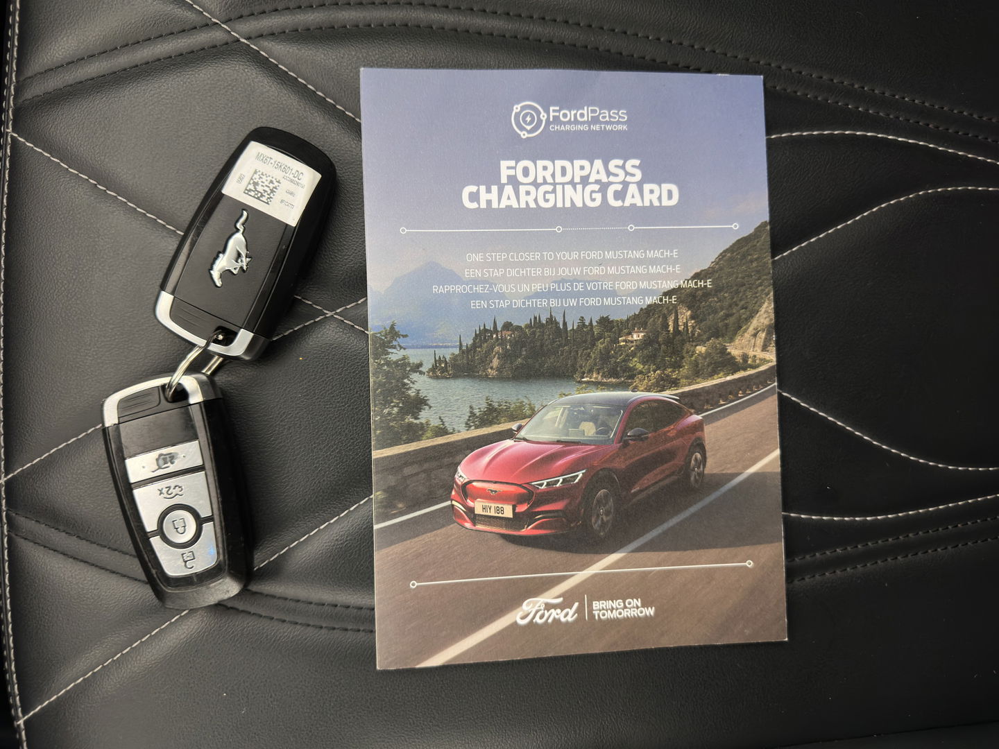 Ford Mustang Mach-E RWD 75 kWh [3-Fase ] {SOH-90%} (INCL-BTW) Aut.*LUXURY-LEATHER | FULL-LED | DAB | DIGI-COCKPIT | KEYLESS | NAVI-FULLMAP | CARPLAY | HEATED-COMFORTSEATS | TOPVIEW |  ADAPTIVE-CRUISE | PRIVACY-GLASS | 18'' ALU*