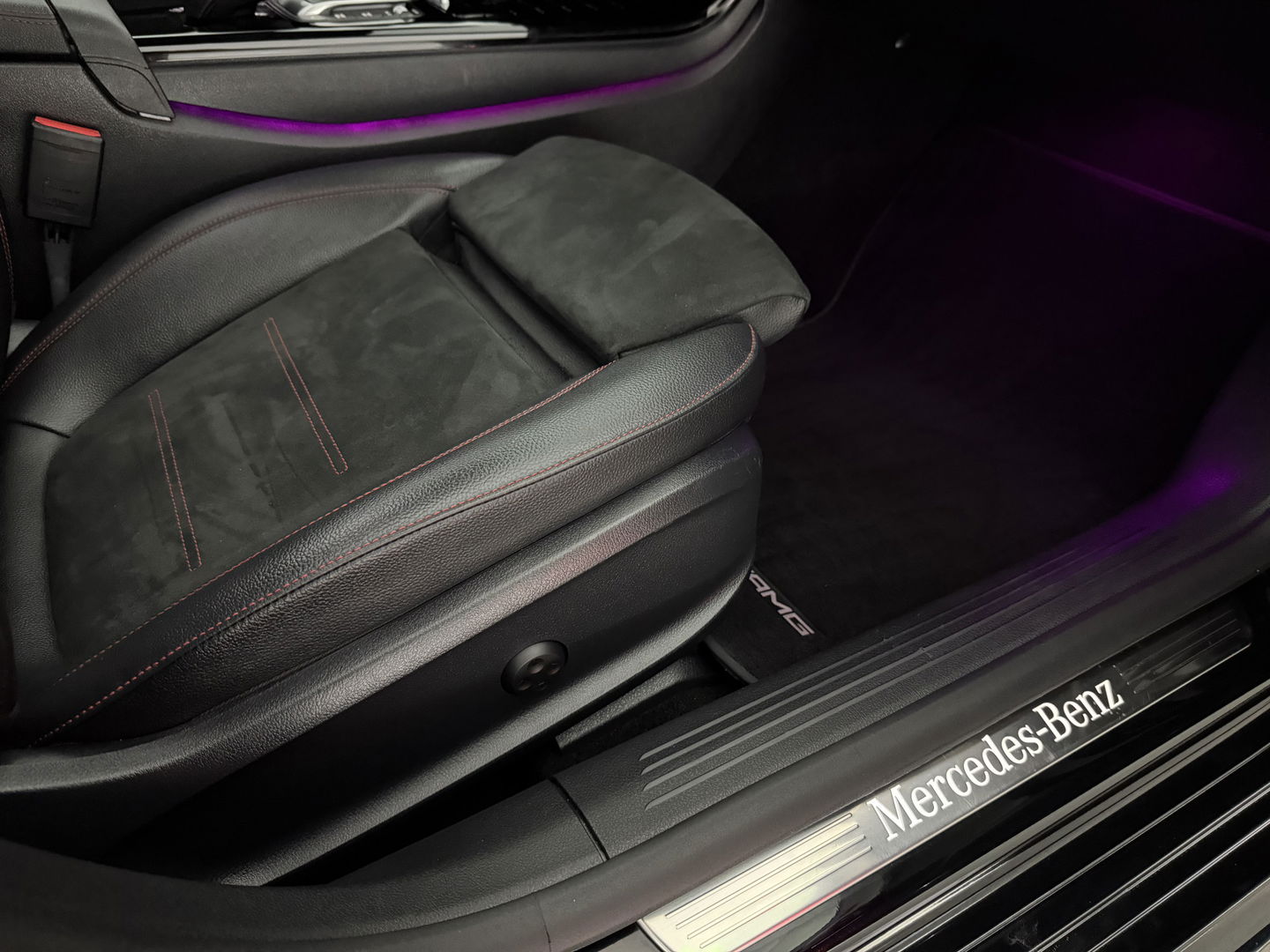 Mercedes-Benz CLA-Klasse 180 AMG | Pano | Sfeerverl. | Memory | Burmester | Virtual | Carplay | Camera | Adap. Cruise | NAP