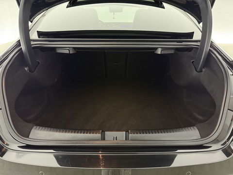 Mercedes-Benz CLA-Klasse 180 AMG | Pano | Sfeerverl. | Memory | Burmester | Virtual | Carplay | Camera | Adap. Cruise | NAP