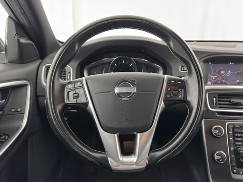 Volvo V60 2.4 D6 AWD Plug-In Hybrid Summum (PLUG-IN) AUT.* NAVI-FULLMAP | CRUISE | BI-XENON | HEATED-SPORTSEATS | LEATHER | CAMERA | TOWBAR | 17'' ALU*